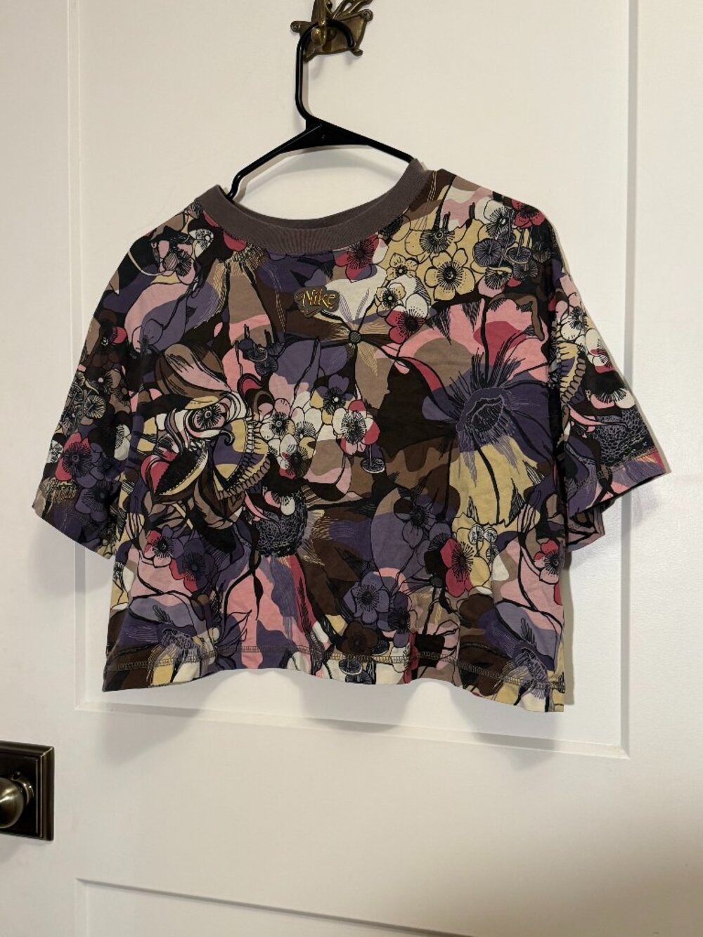 Nike Cropped Floral Tee